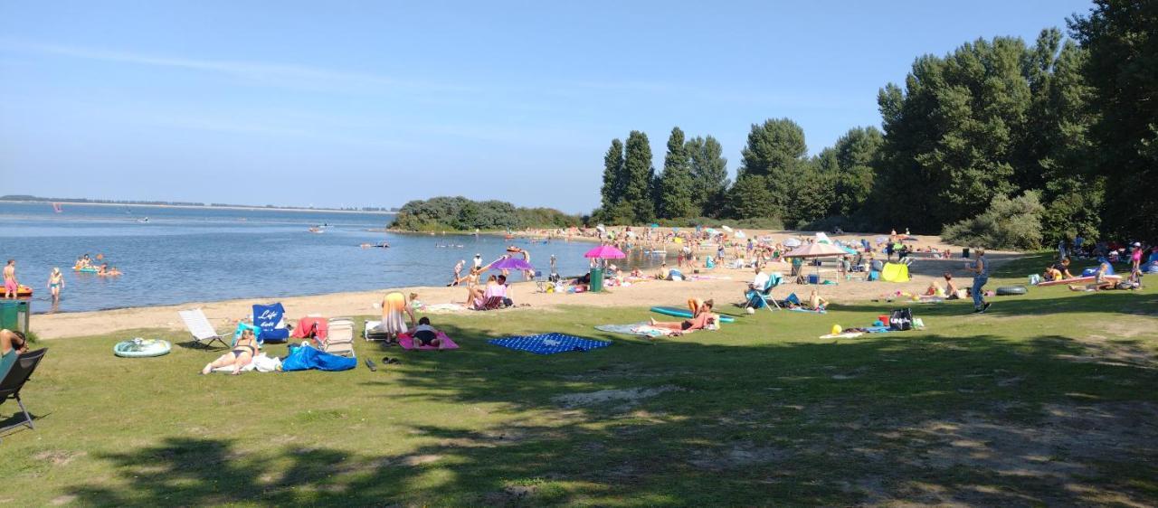 OoltgensplaatWaterland公寓 外观 照片